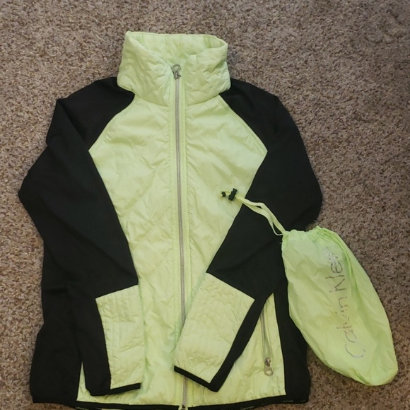 Calvin Klein Jackets & Blazers - 💥🤯Calvin Klein Packable Jacket